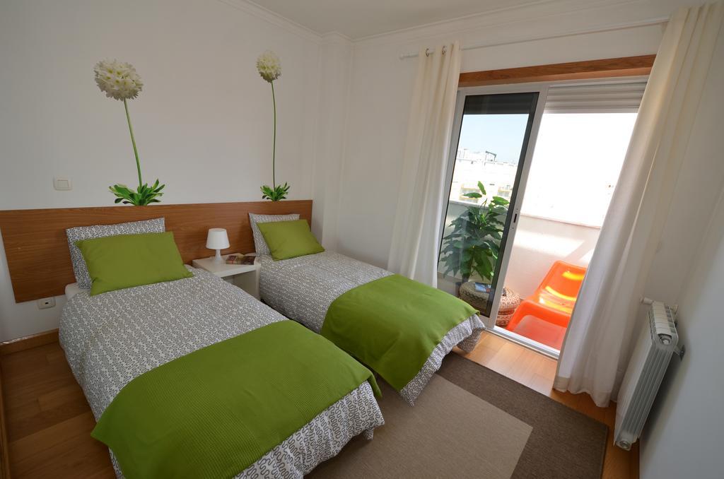 Ferienwohnung Expo Marina Lis Lissabon Zimmer foto