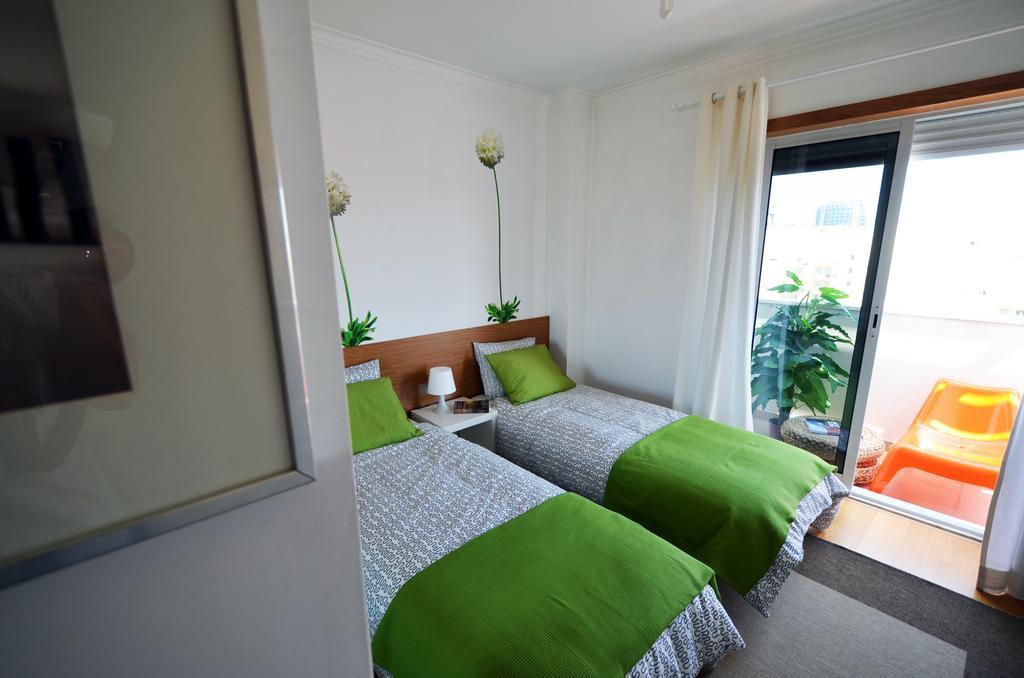Ferienwohnung Expo Marina Lis Lissabon Zimmer foto