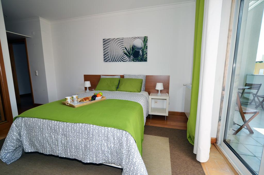 Ferienwohnung Expo Marina Lis Lissabon Zimmer foto
