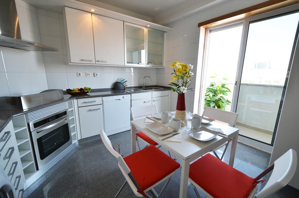 Ferienwohnung Expo Marina Lis Lissabon Zimmer foto